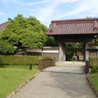 鶴ヶ岡城 山形県鶴岡市 の詳細情報 周辺観光 ニッポン城めぐり 位置情報アプリで楽しむ無料のお城スタンプラリー